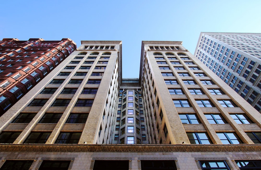 hotel saint louis autograph collection