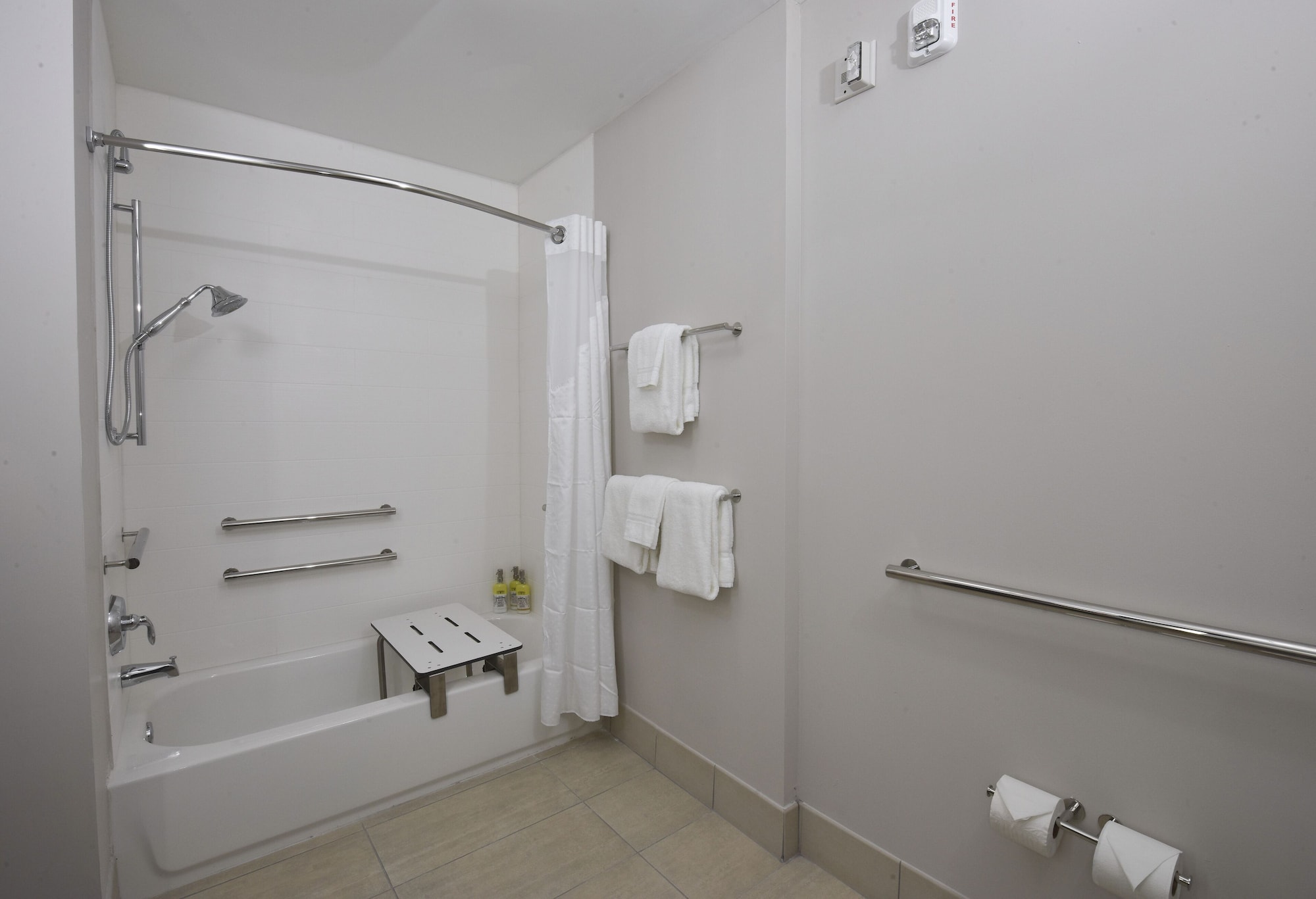 holiday inn express and suites orlando lake nona area