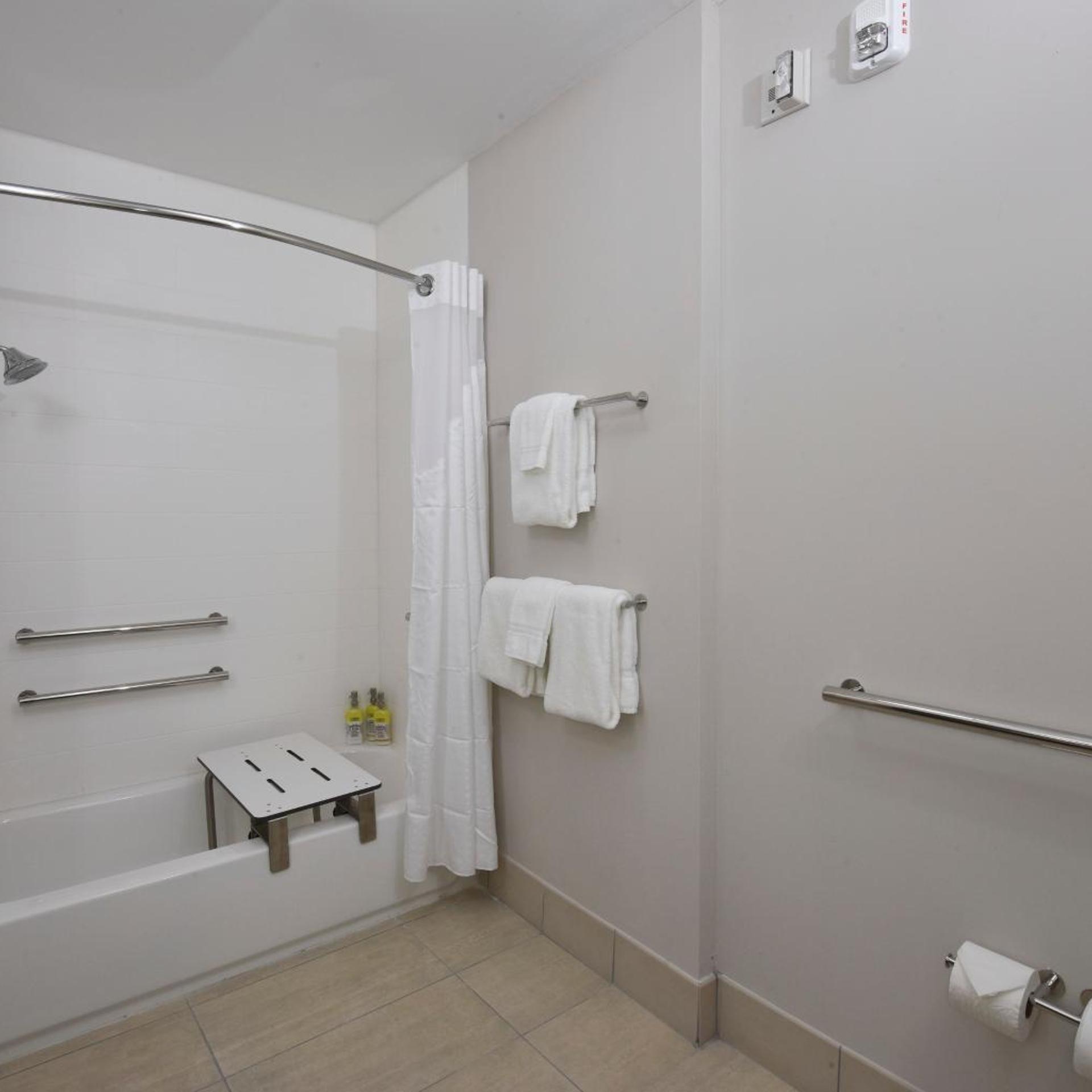 holiday inn express and suites orlando lake nona area