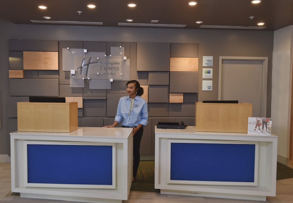 holiday inn express and suites orlando lake nona area