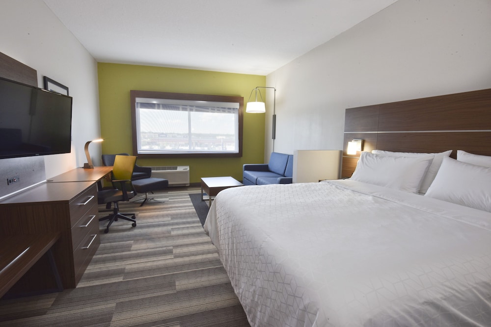 holiday inn express and suites orlando lake nona area