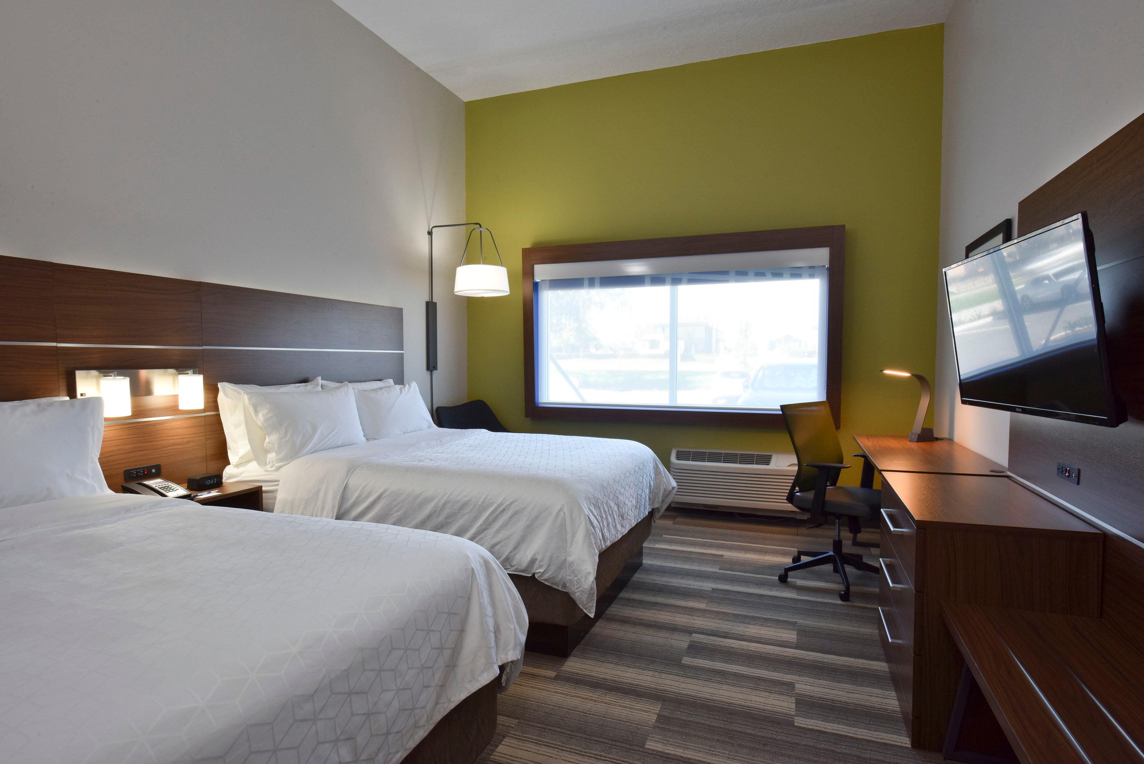 holiday inn express and suites orlando lake nona area