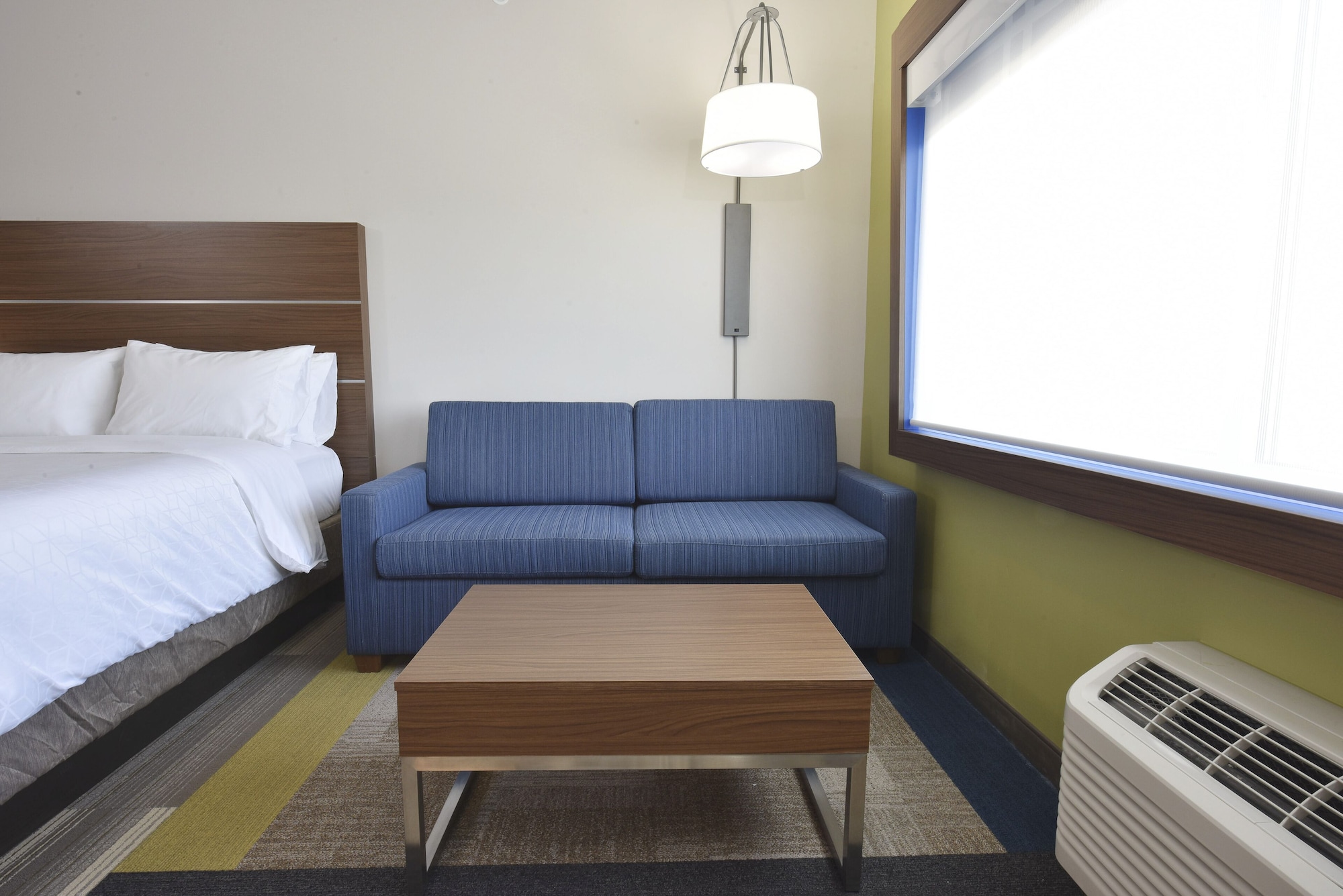 holiday inn express and suites orlando lake nona area