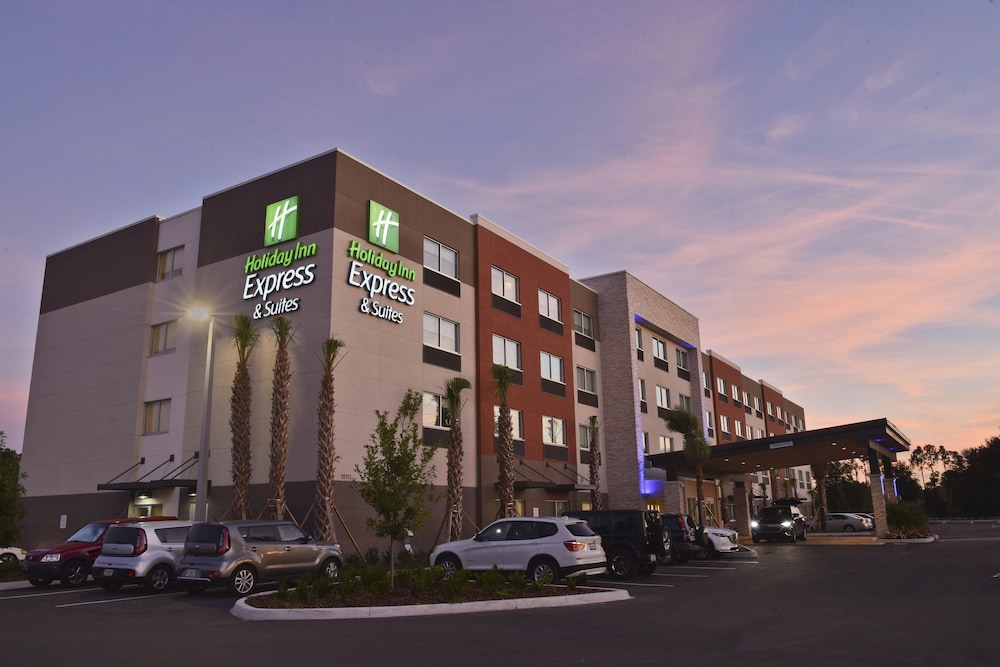holiday inn express and suites orlando lake nona area