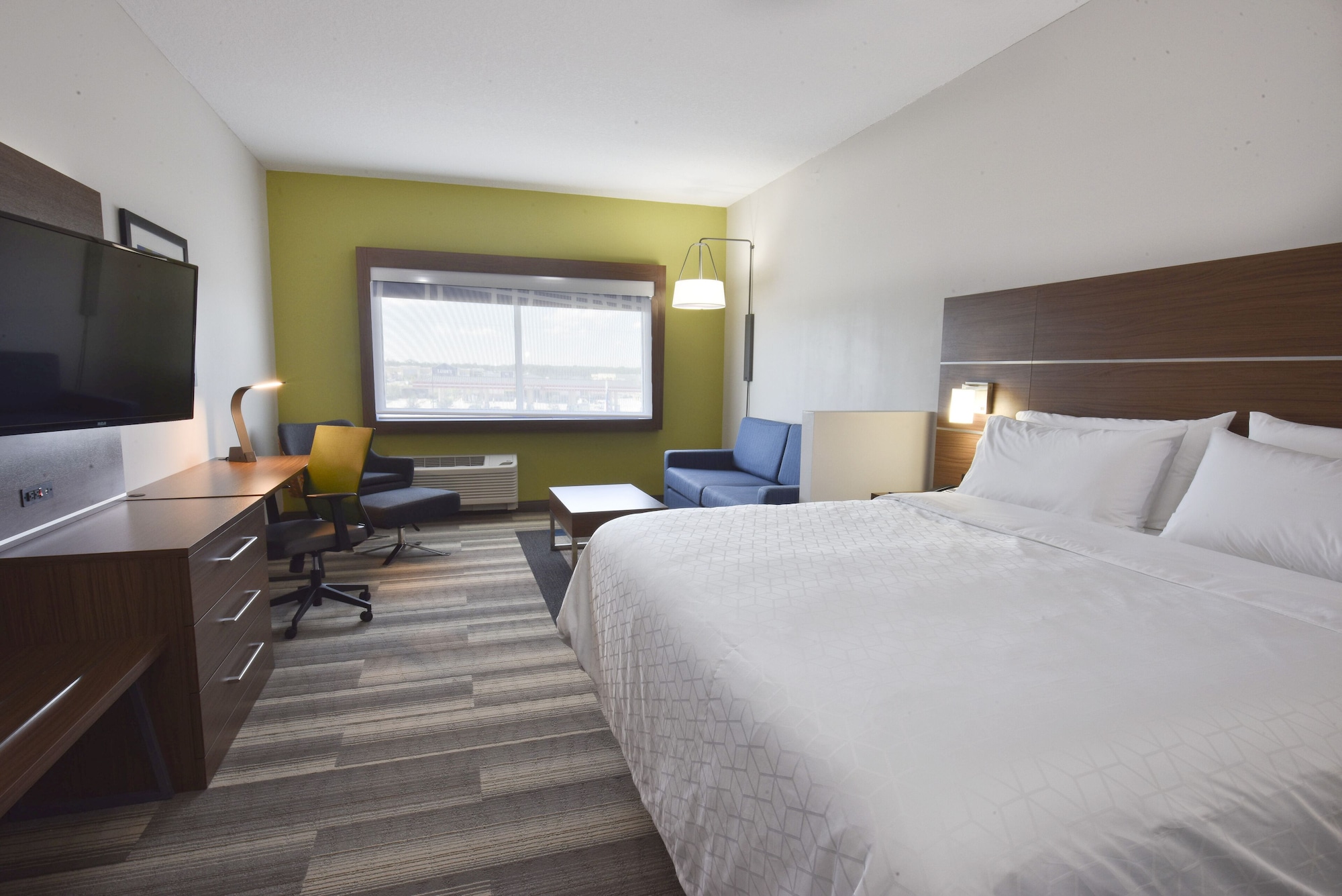 holiday inn express and suites orlando lake nona area