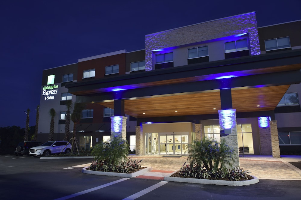 holiday inn express and suites orlando lake nona area