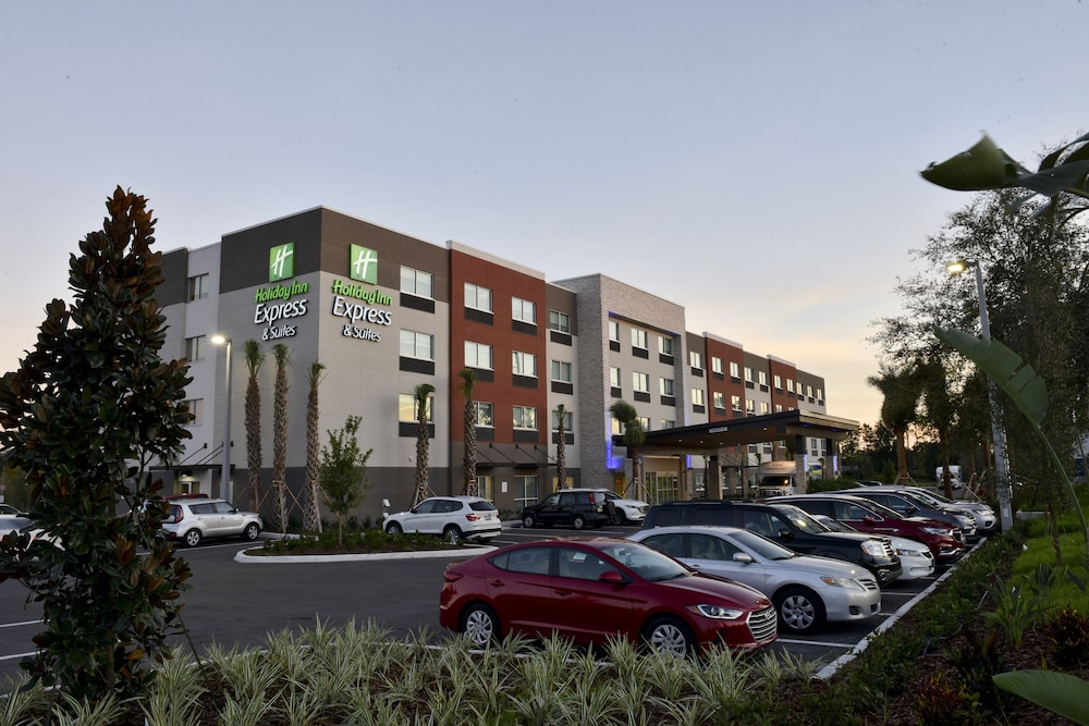 holiday inn express and suites orlando lake nona area