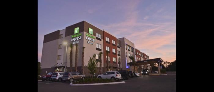 holiday inn express and suites orlando lake nona area