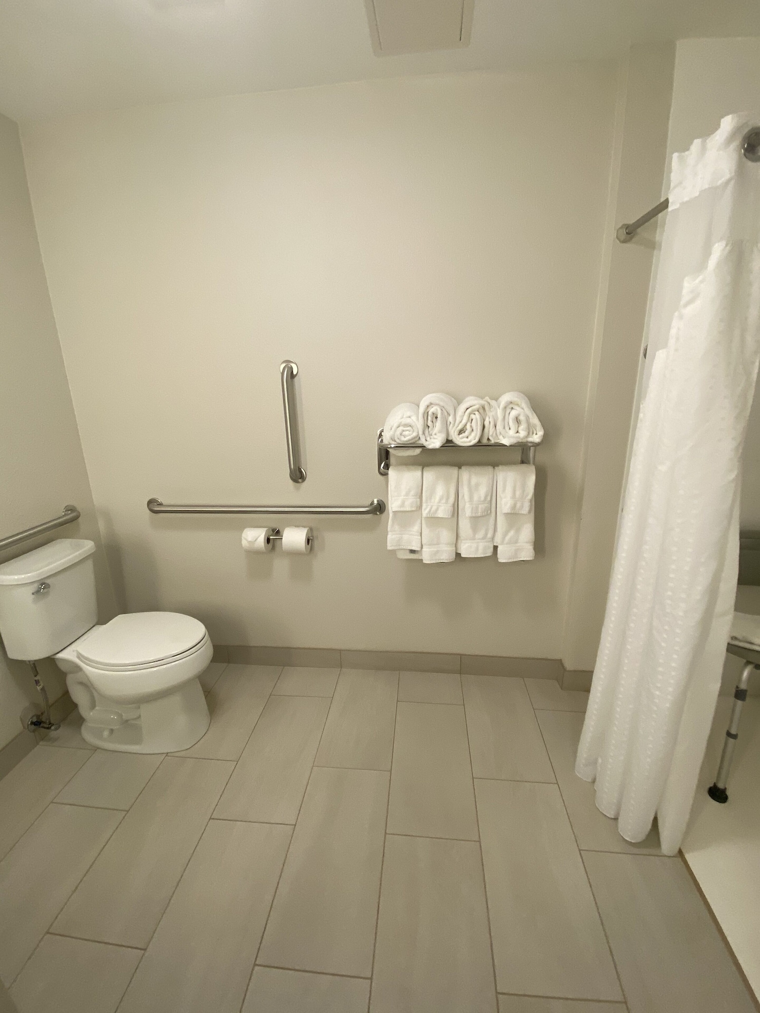 holiday inn express and suites junction an ihg hotel
