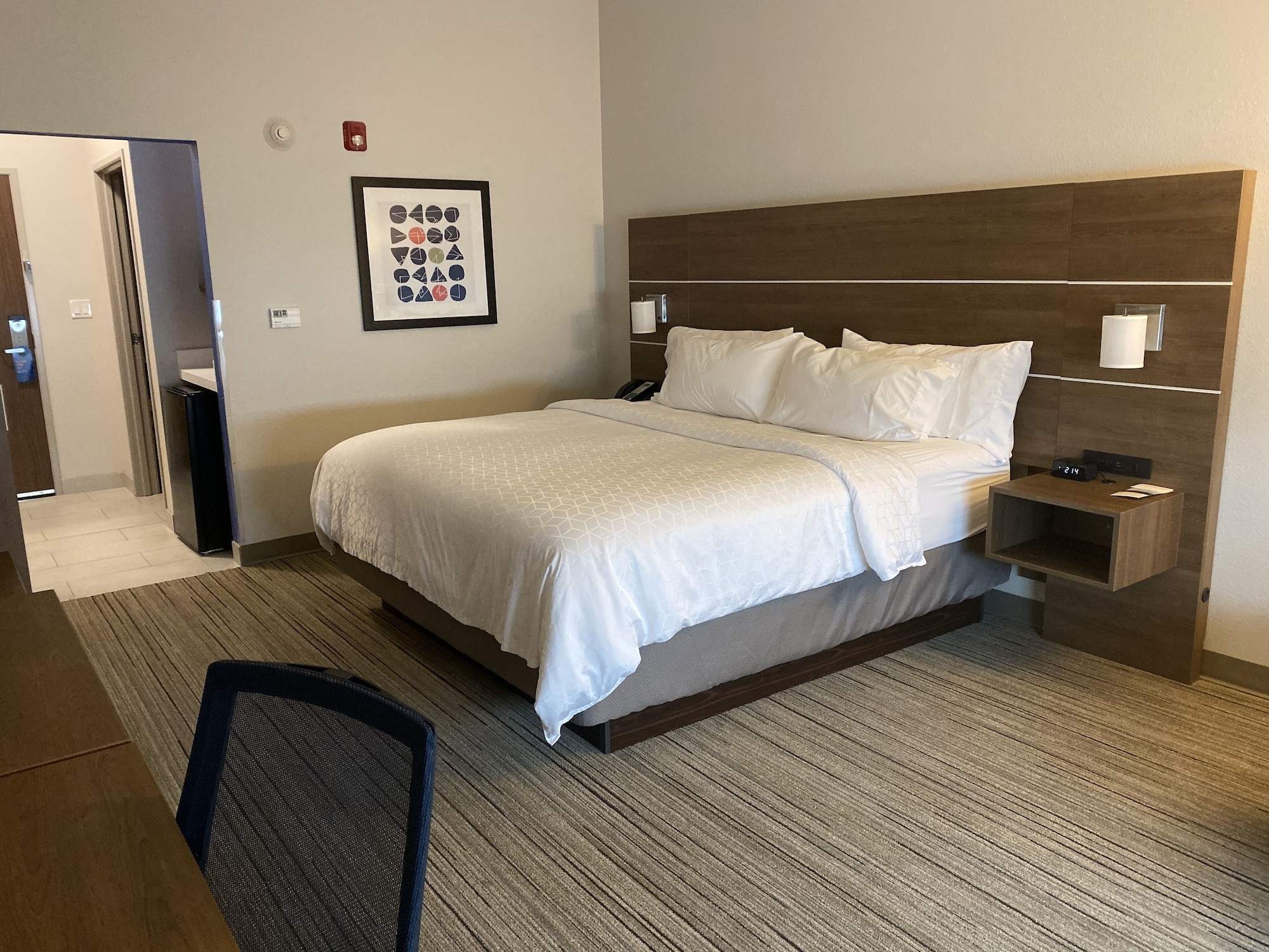 holiday inn express and suites junction an ihg hotel