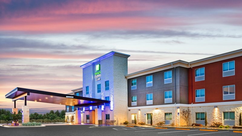 holiday inn express and suites junction an ihg hotel