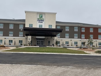holiday inn express and suites junction an ihg hotel