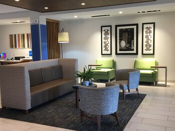 Holiday Inn Express And Suites Junction, An Ihg Hotel,Kimble County>>Junction,2.5 star
