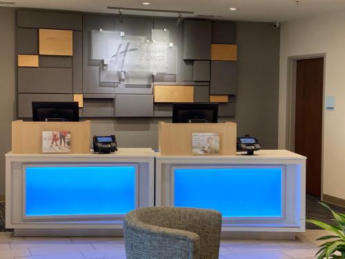 holiday inn express and suites junction an ihg hotel