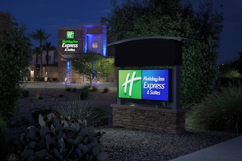 hol inn exp and suites phoenix east gilbert
