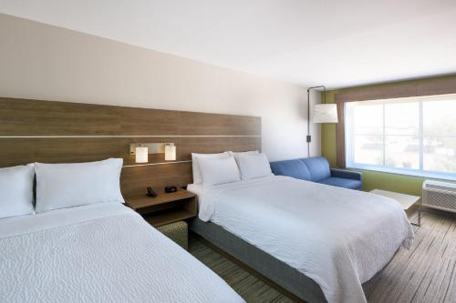 hol inn exp and suites phoenix east gilbert