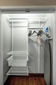 towneplace suites by marriott louisville airport