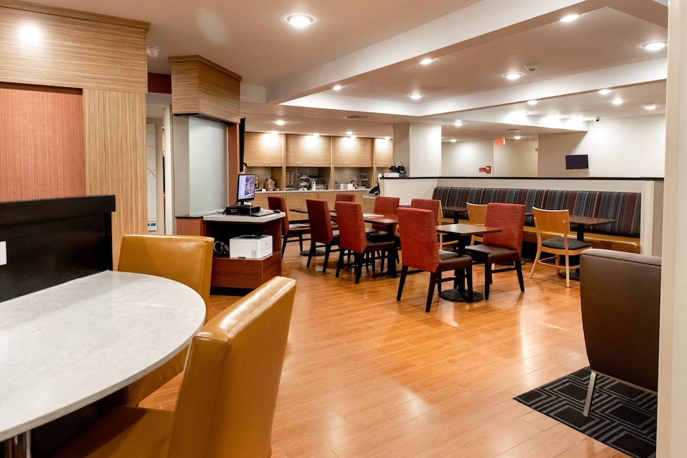 towneplace suites by marriott louisville airport