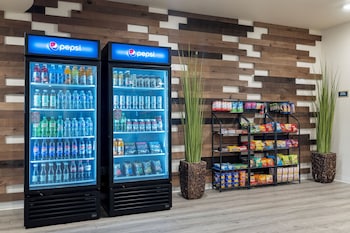 soka suites dallas las colinas