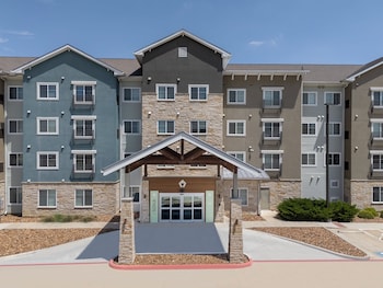 soka suites dallas las colinas