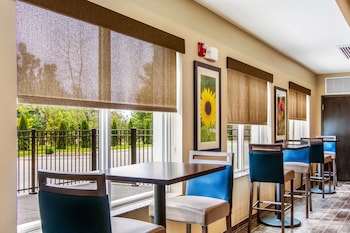 comfort suites