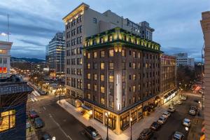 Woodlark,Portland>>Multnomah County,4 star