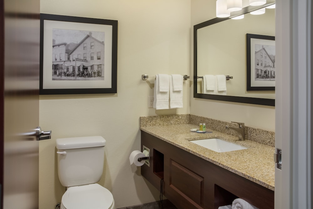 cobblestone inn and suites ashland