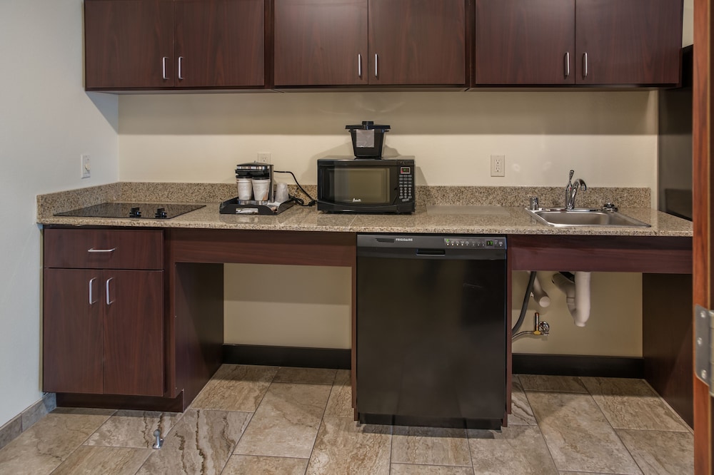 cobblestone inn and suites ashland