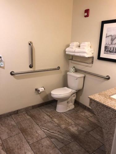 cobblestone inn and suites ashland
