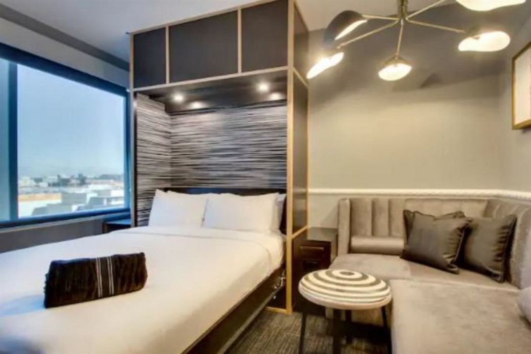 the rose chicago tapestry collection by hilton
