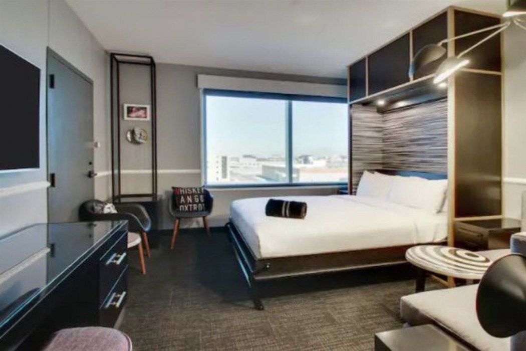 the rose chicago tapestry collection by hilton