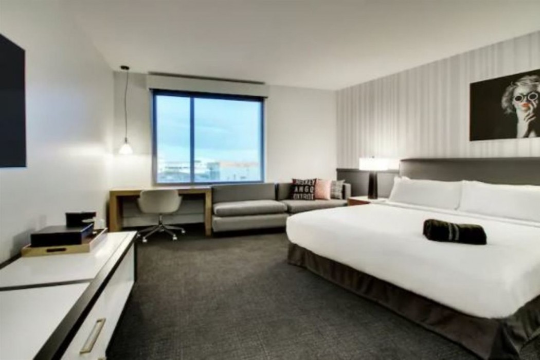 the rose chicago tapestry collection by hilton