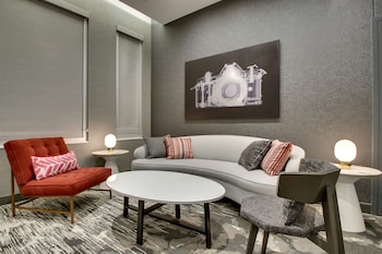 the rose chicago tapestry collection by hilton