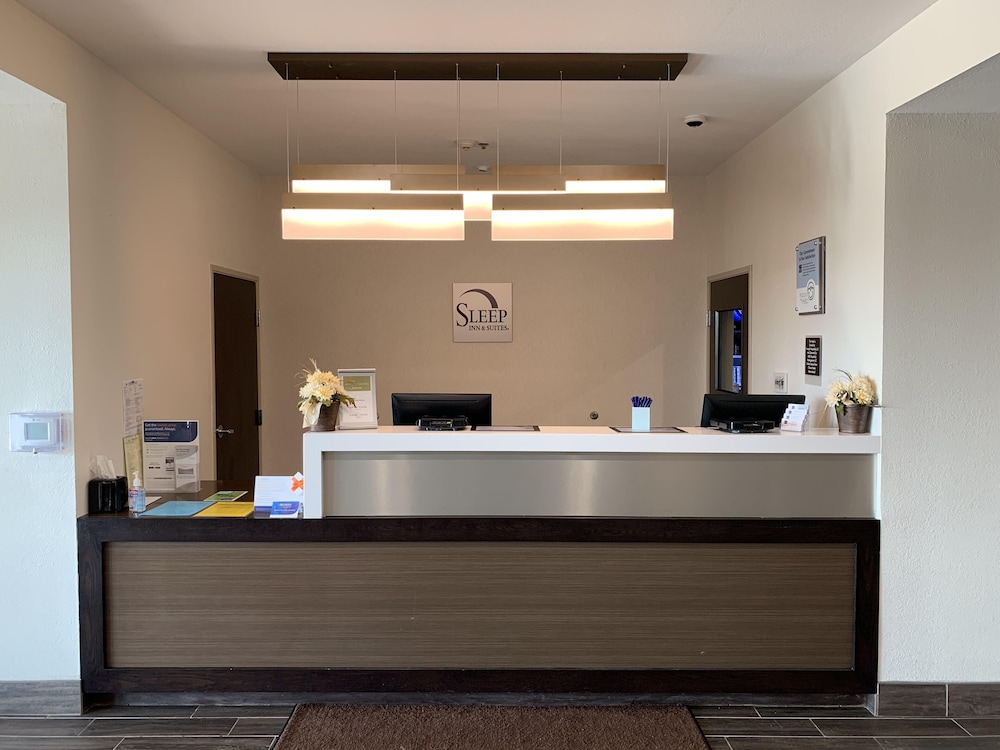 sleep inn and suites clarksville