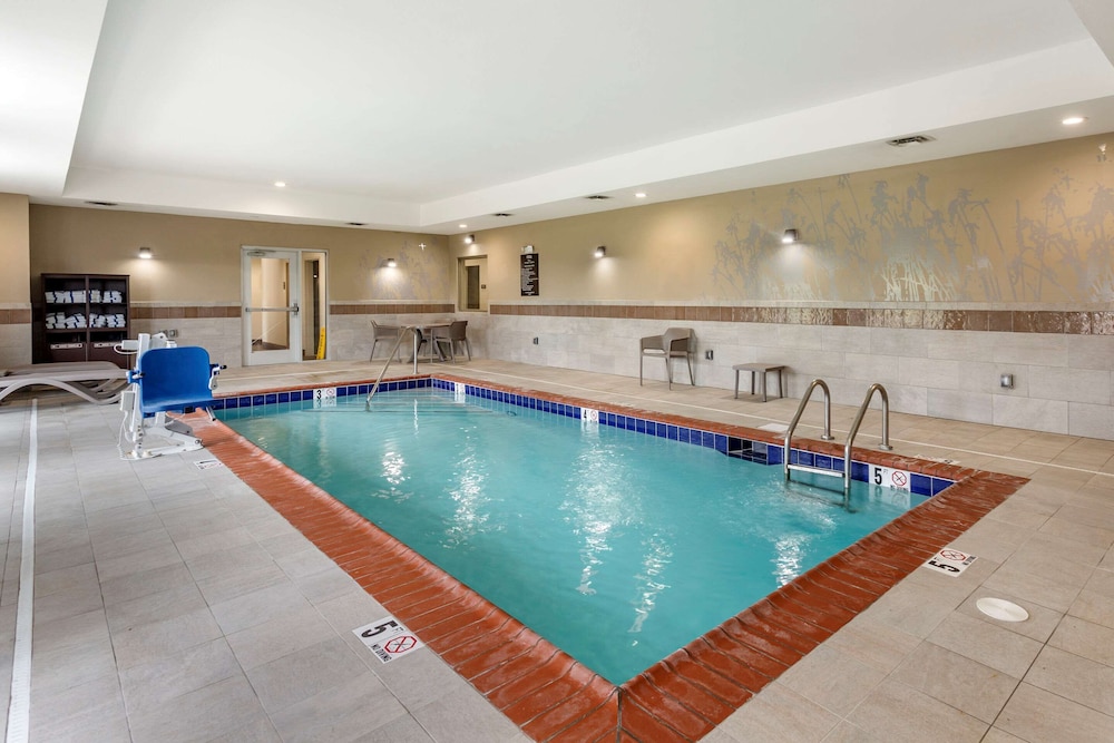 sleep inn and suites clarksville