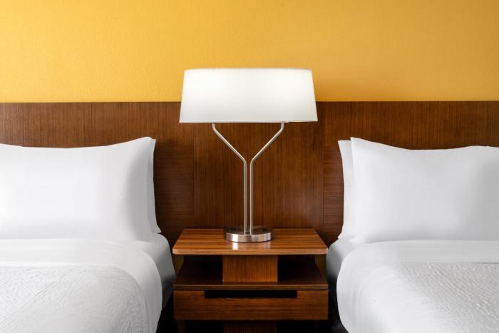 sleep inn and suites clarksville