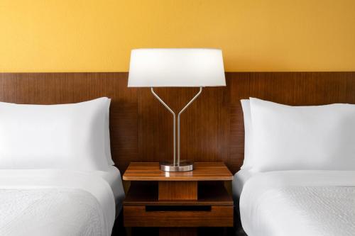 sleep inn and suites clarksville