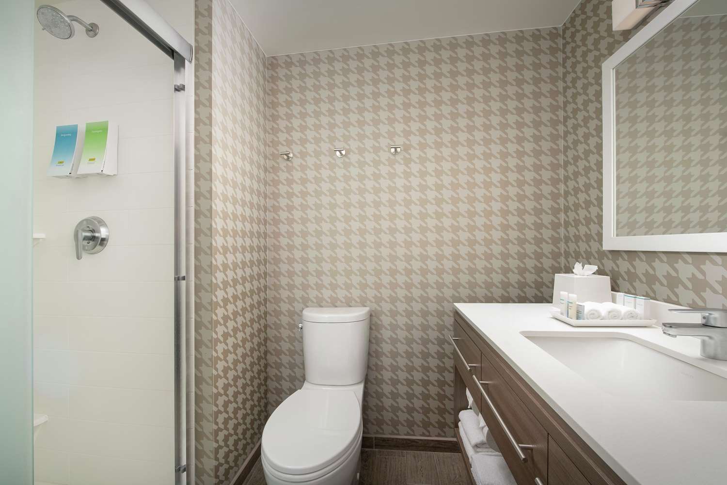 home2 suites by hilton edison