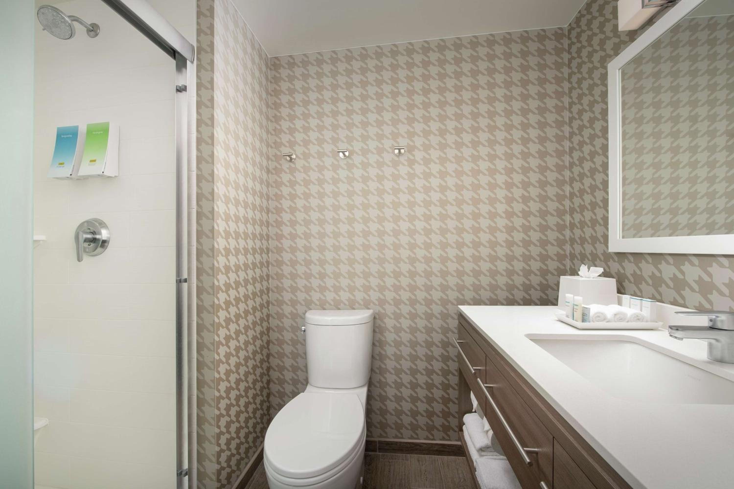 home2 suites by hilton edison