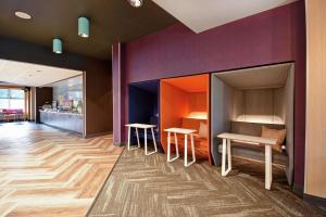 tru by hilton louisville airport