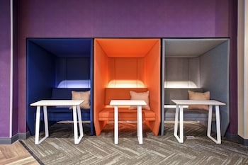 tru by hilton louisville airport