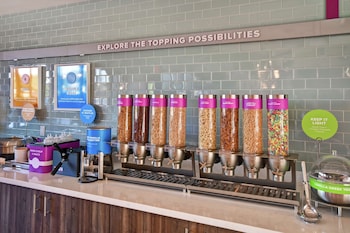 tru by hilton louisville airport