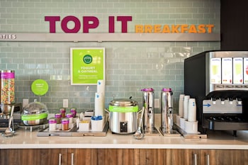 tru by hilton louisville airport