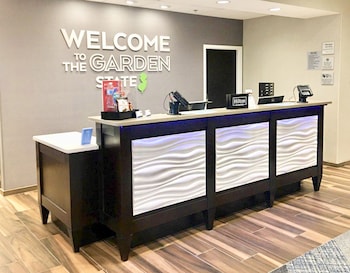 hampton inn cranbury