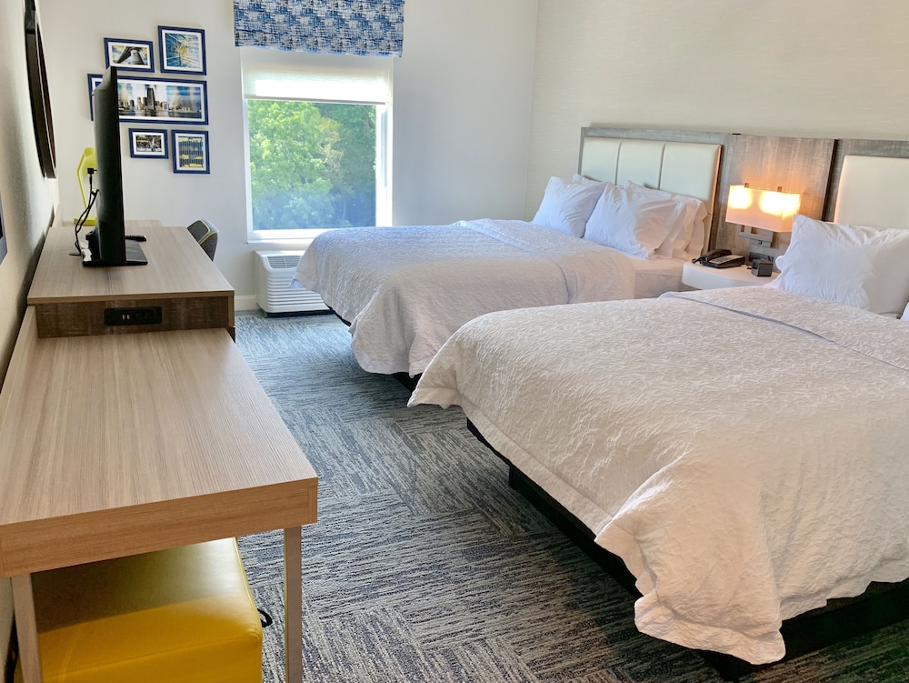 hampton inn cranbury