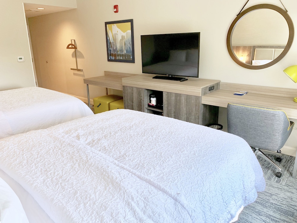 hampton inn cranbury