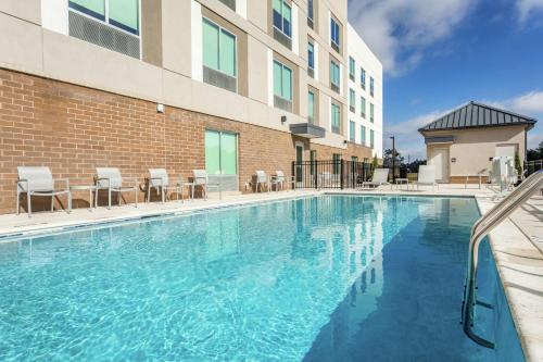 hampton inn and suites saraland mobile