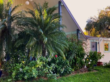 retreat at crystal manatee