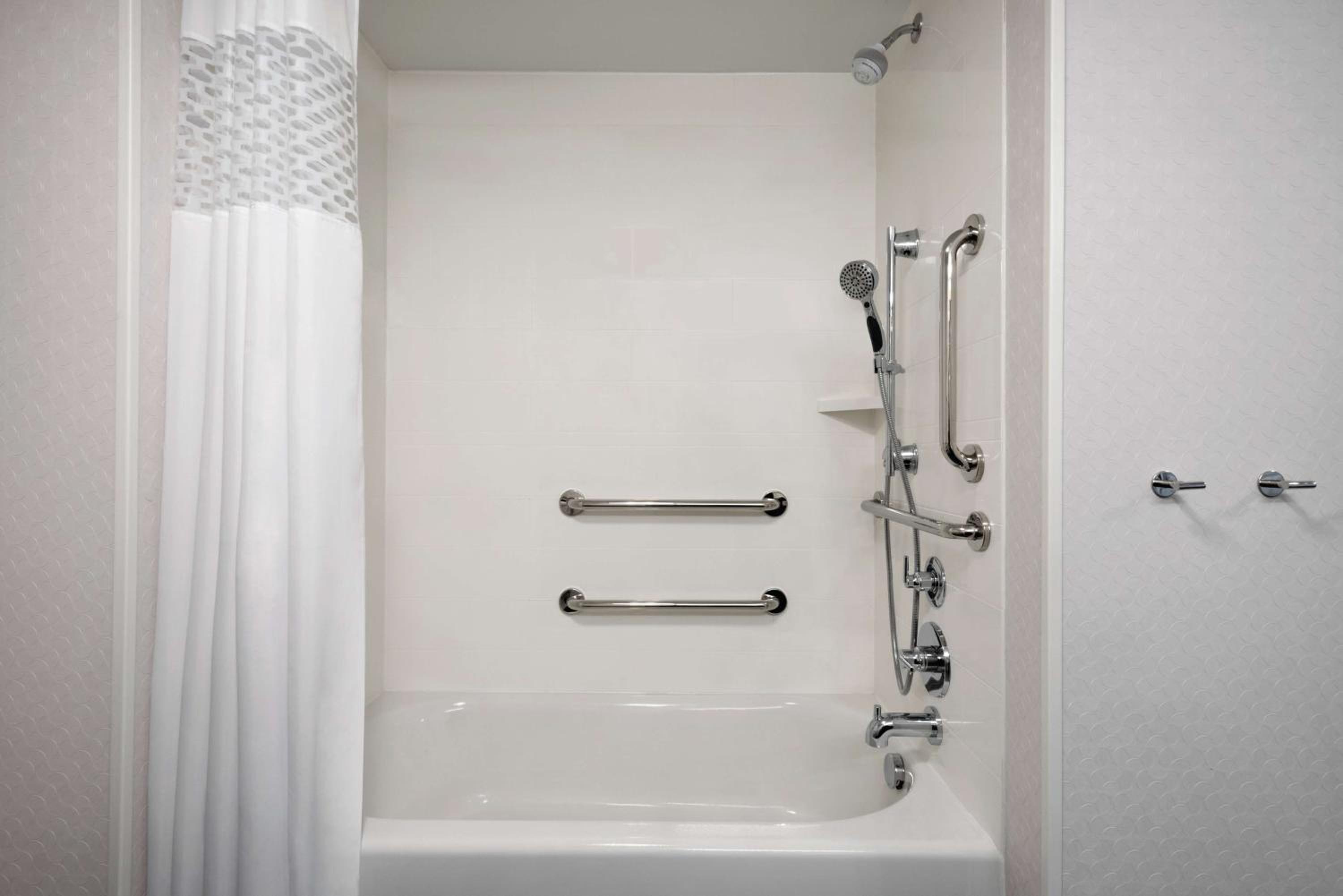 hampton inn champaign southwest