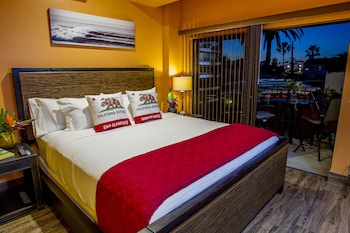 nomads hotel near san clemente pier